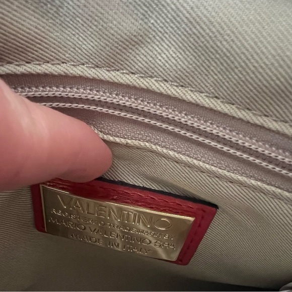 Brand new Valentino handbag! With tags - Picture 6 of 9